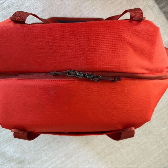 REI versatile 18 L Folding Cooler soft case lightweight orange shoulder strap - Picture 10 of 10